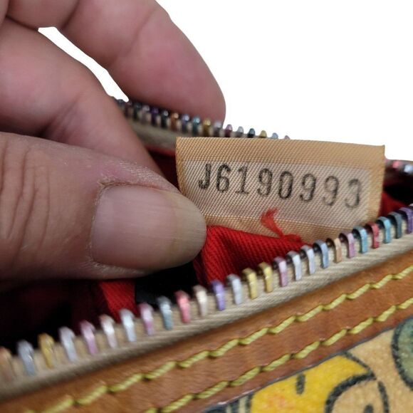 Vintage Dooney & Bourke Shoulder Bag Novelty Spelling Bumble Bee Whimsical - Picture 16 of 16